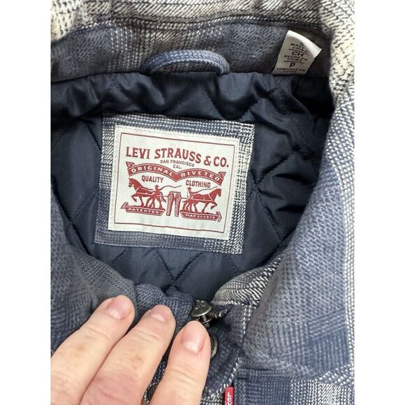Levi’s Men’s Quilted Flannel Cotton Shacket Zip Up Sz Small New! $128 Blues Gray - Picture 2 of 4